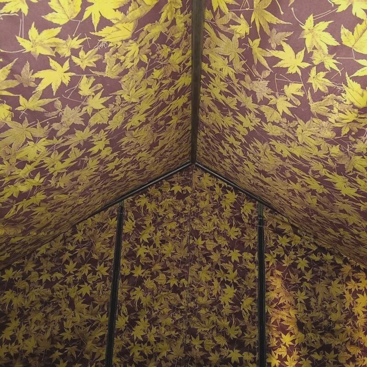 چادر مسافرتی خیمه اسکلتی 3در4 برزنت آستردار ضدآب جنس برزنت ضخیم رنگ روشن