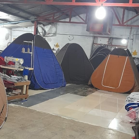چادر مسافرتی 8 نفره ارتفاع بلند ضدآب